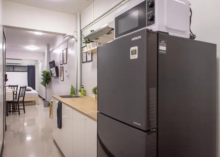 Apartment T1 Large Full Kitchen 100m. To Bts *