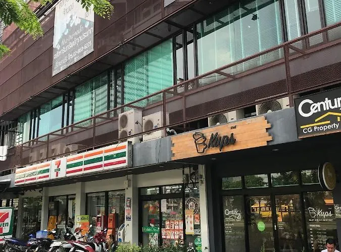 Apartment T1 Large Full Kitchen 100m. To Bts *